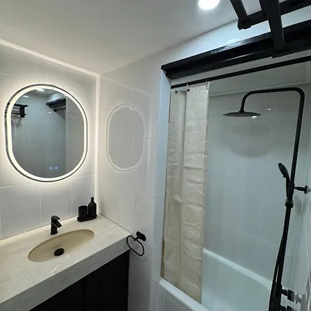 Modern And Cosy In The Heart Of Puerto Banus Marbella