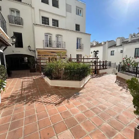 Apartment Modern And Cosy In The Heart Of Puerto Banus