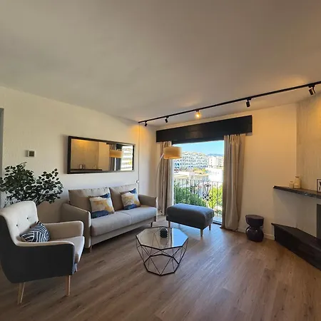 Apartment Modern And Cosy In The Heart Of Puerto Banus Marbella